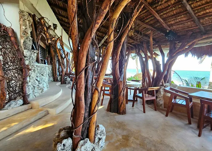 Cabanas Playa Condesa